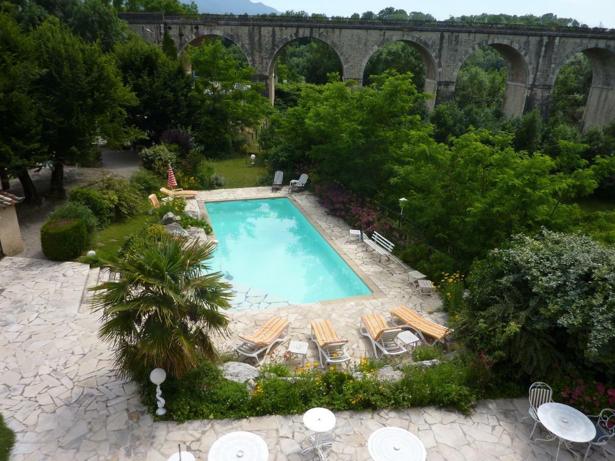 Auberge Du Viaduc Saint-Lattier Esterno foto